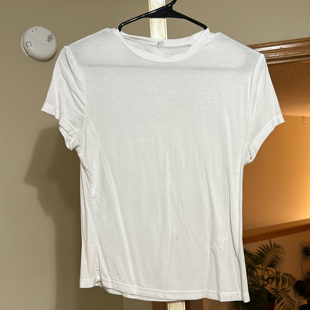 white tee